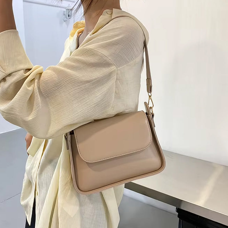 Bolsa Femina em Couro Hiara, Prática para o Dia a Dia